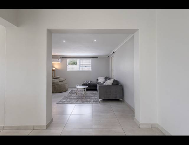 3 BEDROOM HOUSE FOR SALE IN SUNNINGDALE